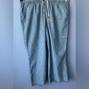 L.L. Bean Favorite Fit Chambray Pull On Chino Ankle Slim Leg Pants 26W
